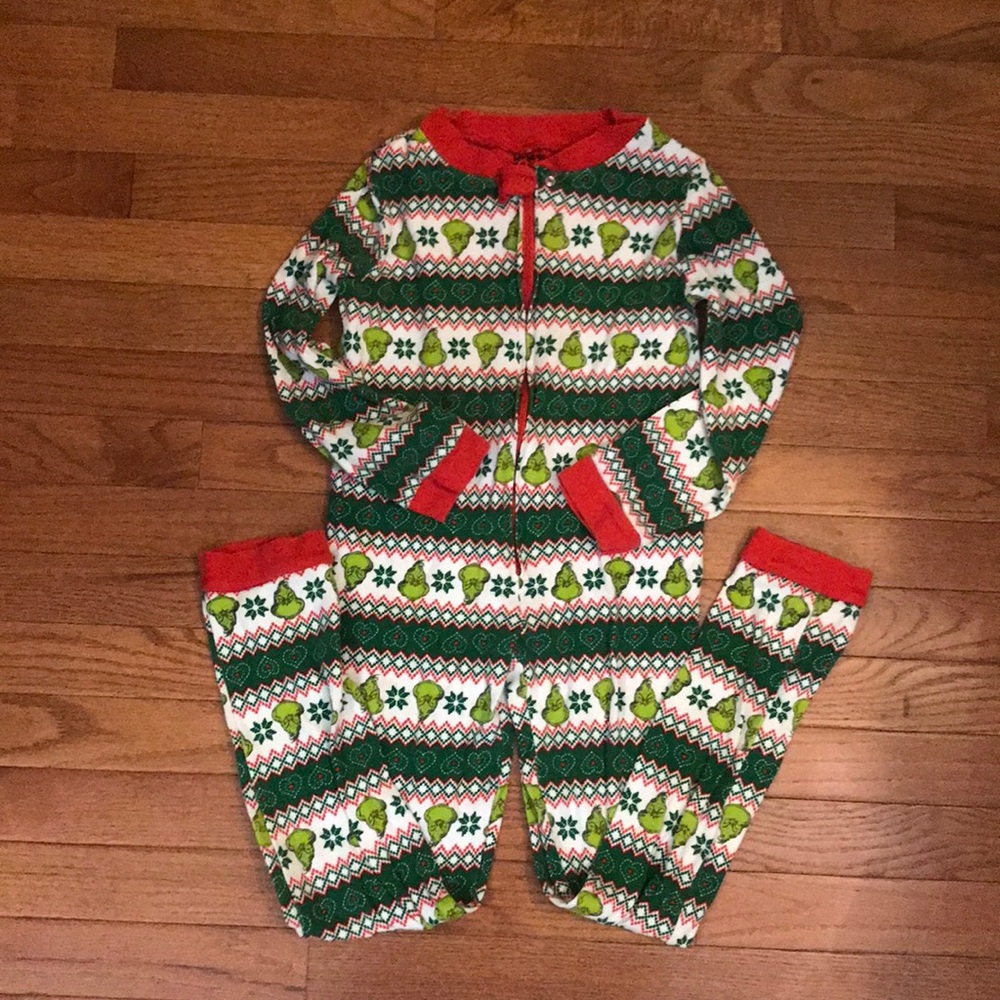 Grinch zip up PJs great used condition